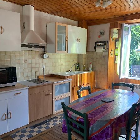 Joli Appartement Dans Une Maison Ancienne Ax-les-Thermes Eksteriør bilde