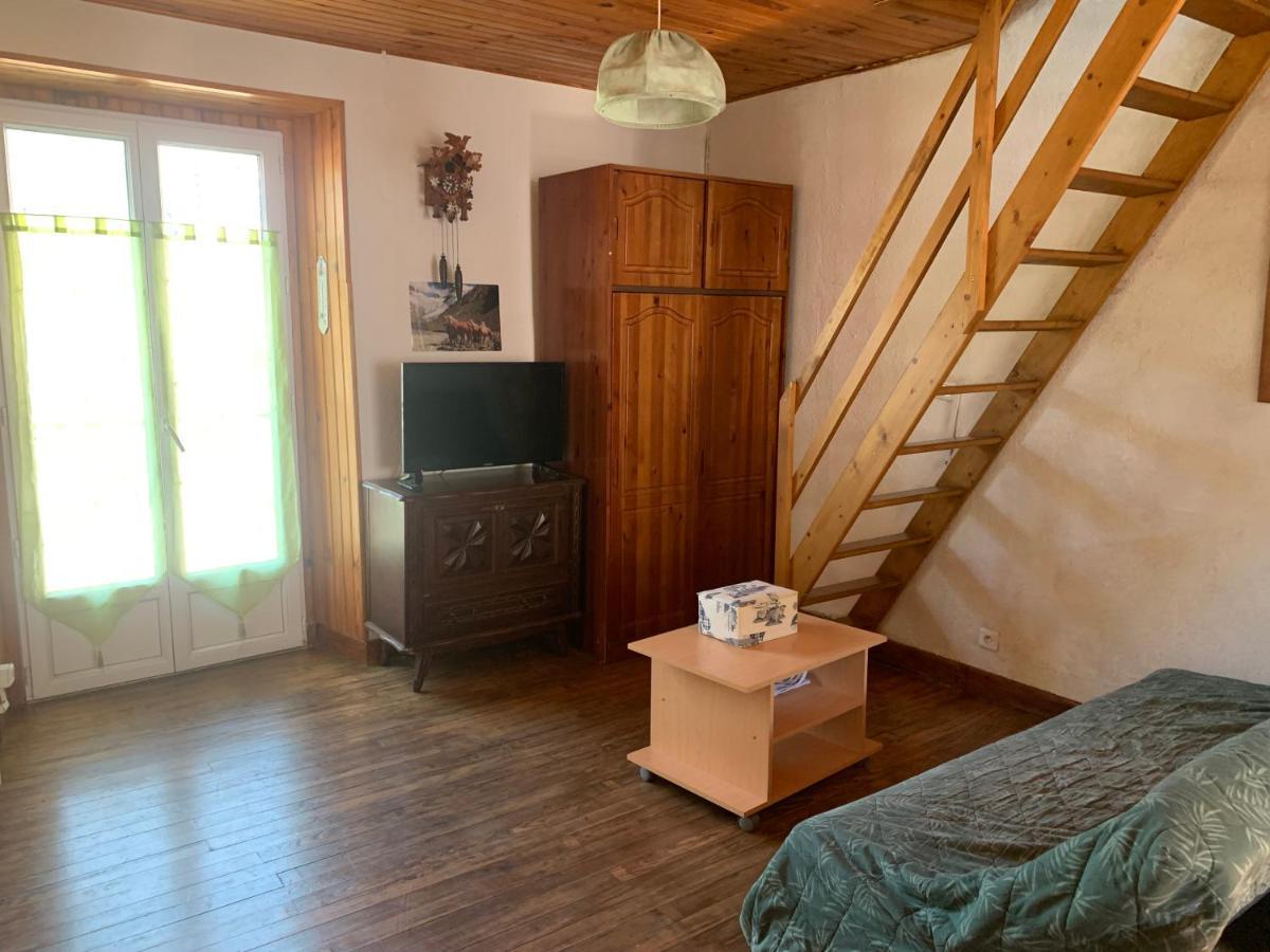 Joli Appartement Dans Une Maison Ancienne Ax-les-Thermes Eksteriør bilde