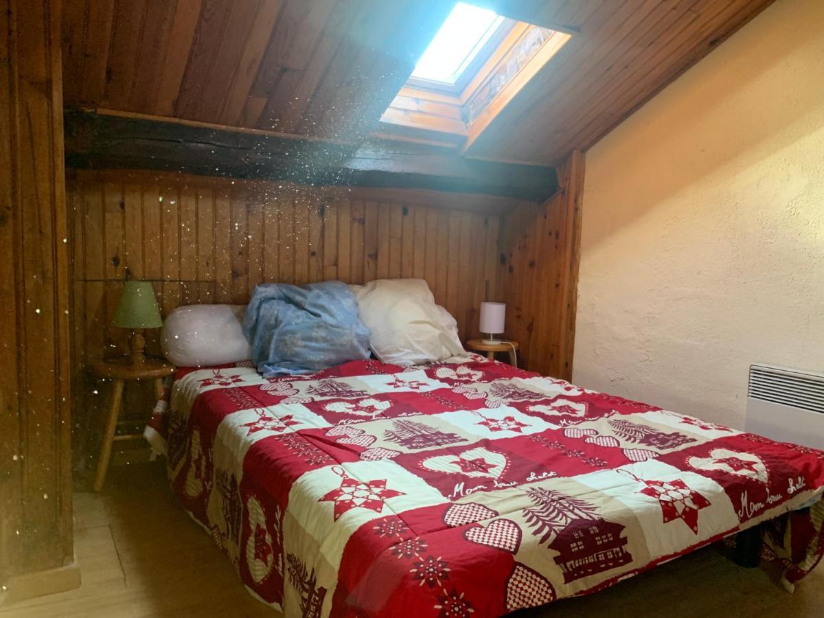 Joli Appartement Dans Une Maison Ancienne Ax-les-Thermes Eksteriør bilde