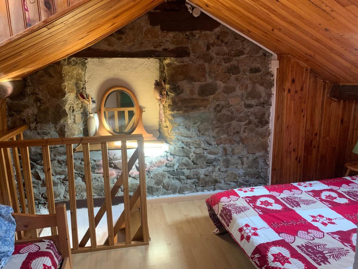 Joli Appartement Dans Une Maison Ancienne Ax-les-Thermes Eksteriør bilde